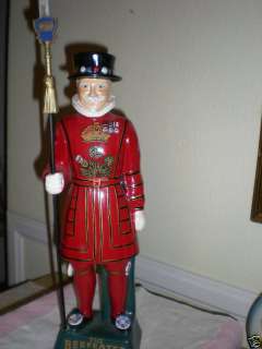 THE BEEFEATER YEOMAN DECANTER  