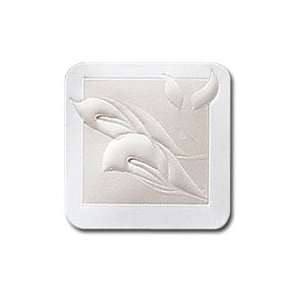  Embossed Calla Lily Seals   Pack of 25 