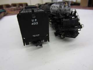 AHM/Rivarossi HO Scale 4 8 8 4 BIG BOY UP 4013 Steam Locomotive  