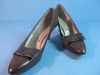 See our other vintage womens shoes at auction, we combine shipping