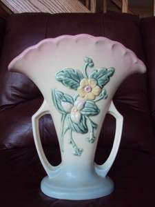 Vintage HULL fan vase wildflower 10 1/2tall Excellent  