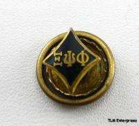 This pin is gold toned . This item is in excellent original and ready 