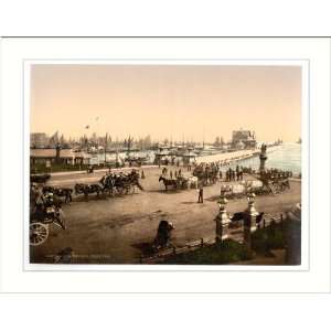 The pier Lowestoft England, c. 1890s, (M) Library Image 