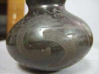 Black Indian Pottery LUCK SEVEN HORSESHOE Tourist Vase  