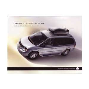  2005 CHRYSLER TOWN COUNTRY Accessories Brochure Book 