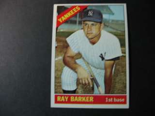 1966 TOPPS # 323 N.Y. YANKEE RAY BARKER  