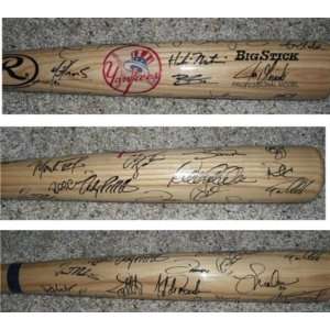2009 New York Yankees Team Signed Baseball Bat   WS Champs  