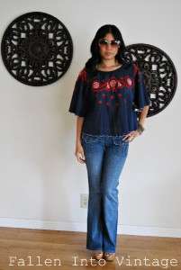 vtg Navy & Red ETHNIC EMBROIDERED FLUTTER SCALLOP COTTON TOP Blouse M 