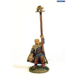  Hail Caesar 28mm Celtic Army Standard Bearer Toys & Games