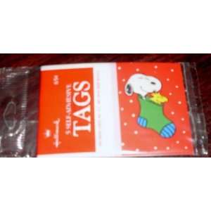   Peanuts Pkg 5 Self Adhesive Gift Tags   Snoopy & Woodstock in Stocking