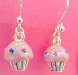   /charmedtokens/CHARMS/CUPCAKES/cupcake%20earrings/th_FRENCHHOOKS