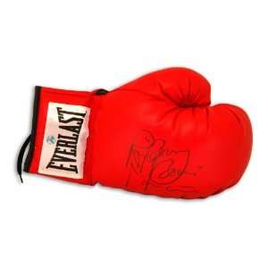   Boxing Glove Autographed   Autographed Boxing Gloves 