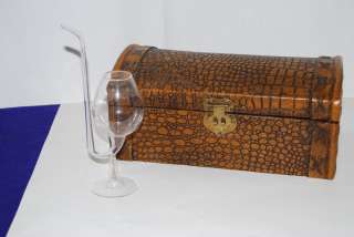 Vintage Look Faux Alligator Box + Stemmed Port Sipper S2612  