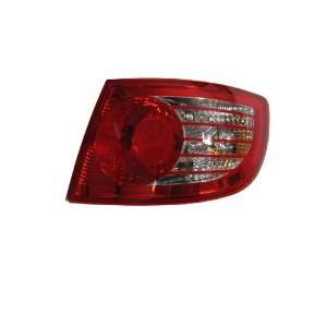  04 06 Hyundai Elantra Hatchback Tail Light Lamp RIGHT 