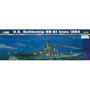    Trumpeter 1/700 US Battleship BB 61 Iowa 1984 Toys & Games