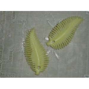  Vintage Plastic Butter Yellow Fringy Leaf Bead Everything 
