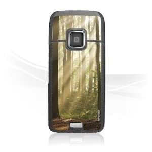  Design Skins for Nokia E65   In the forest Design Folie 