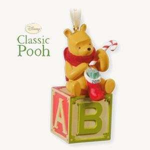  Babys First Christmas  Winnie the Pooh Collection 2010 