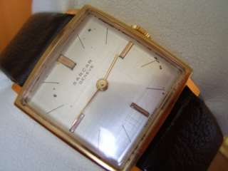 VINTAGE NOS 70S SARCAR MANUAL SQUARE MENS WRISTWATCH  