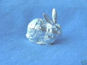 MINIATURE HALLMARKED SOLID SILVER MODEL OF A RABBIT  