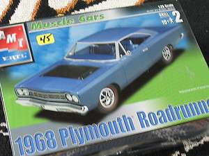 1968 PLYMOUTH ROADRUNNER AMT 125 SCALE KIT    