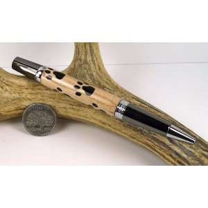  Paws 1 Elegant Beauty Pen With a Black and Gold Titanium 