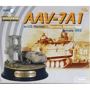  Dragon Armor AAV 7A1 w/U.S. Marines Diorama Toys & Games