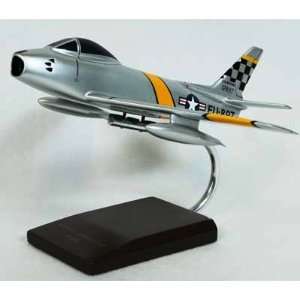  F 86F Sabre 1/48 Model Airplane Toys & Games