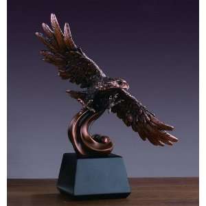  Bronze Eagle Sculpture   12.5 Tall x 10 Wide Everything 
