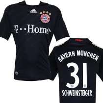 Fanshop FC Bayern München   FC Bayern Schweinsteiger Trikot Away 2010