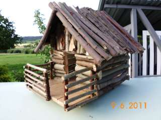 Selbstgebautes Vogelhaus in Niedersachsen   Salzhemmendorf  Garten 