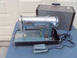 Rare Vintage Sewing Machine Sewmor Zig zag 900 Works  