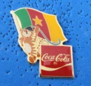 1988 Coca Cola Ltd Edition Flag Pin   Cameroon  