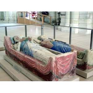  Effigy of Eleanor of Aquitaine and Henry II Photographic 