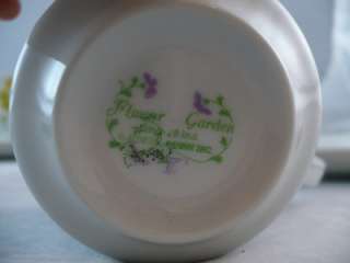 Set of 4 Seymour Mann Snack plates w/Cups Flower Garden  