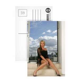  Holby City actress Tina Hobley   Postcard (Pack of 8 