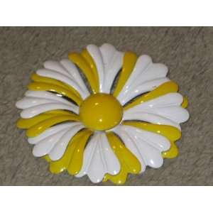   YELLOW & WHITE 2 1/4 Inch Flower Power Enamel Brooch Pin (unsigned