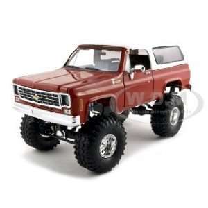  1973 1975 Chevy K5 Blazer Lifted 1/24 Red w/ Irok Swamper 