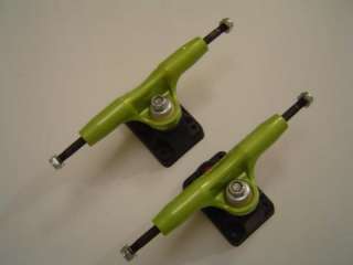 NOS Gullwing Sidewinder 8.5 Skateboard Trucks GREEN  