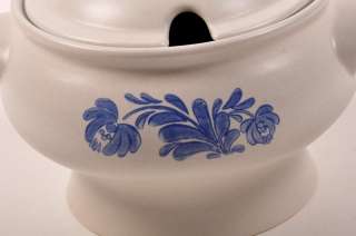 PFALTZGRAFF Yorktowne Lidded Soup Tureen w/ Ladle  