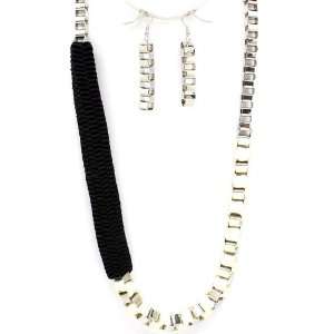    Black Necklace and Earring SET / JET / Pendant / Pierced / BIB 