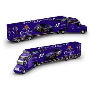   Nascar Diecast Hauler On A Base Nascar Hauler Series Lnc H171867crmk