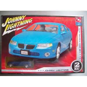   Lightning 2004 Pontiac GTO Model Kit with diecast car Toys & Games